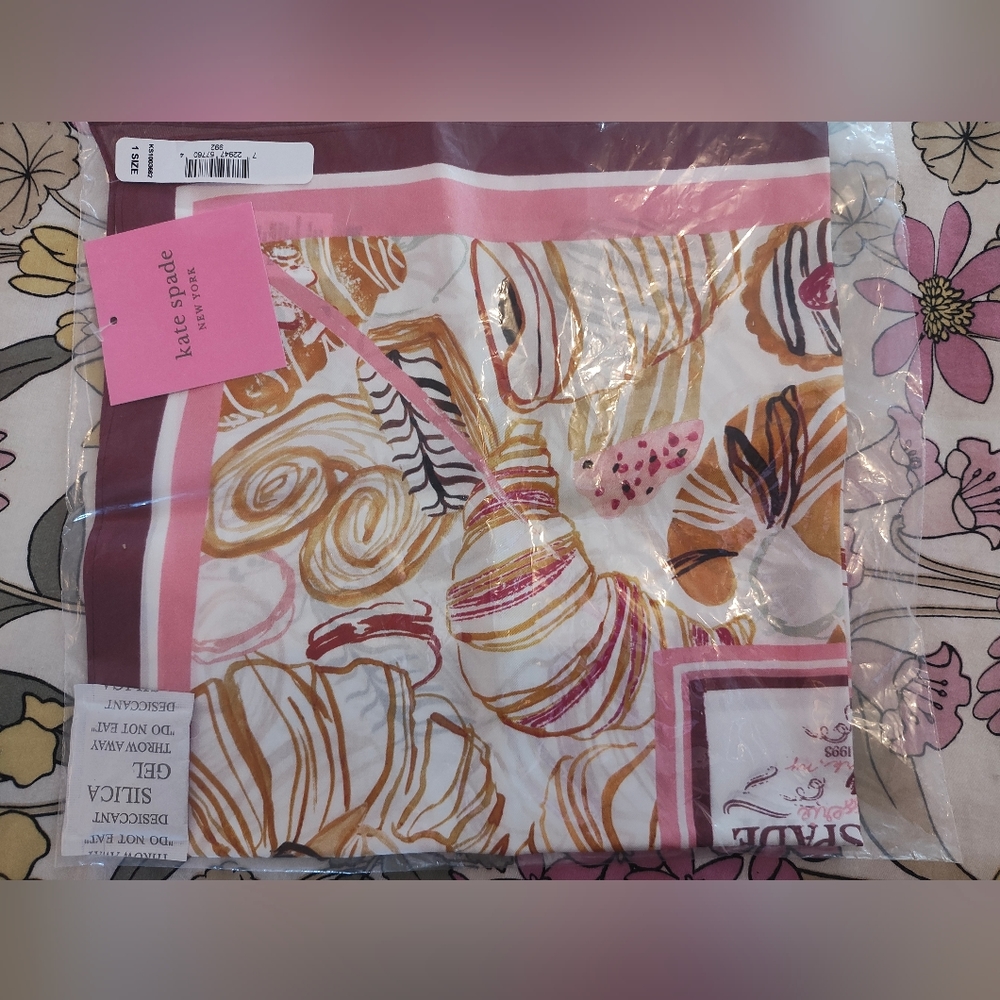 Kate Spade patiesserie scarf